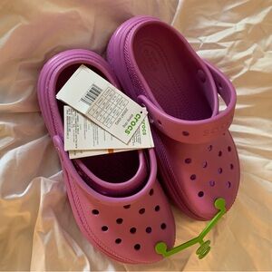 CROCS BNWT Stomp clogs (8 but fits like a 9)